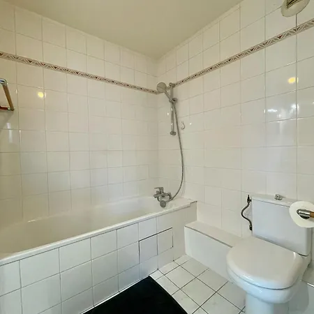 Montparnasse Castagnary Apartman *